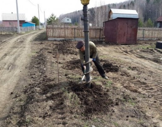 Бурение ям и отверстий в грунте - услуги бурояма и бензобура стоимость услуг и где заказать - Ульяновск