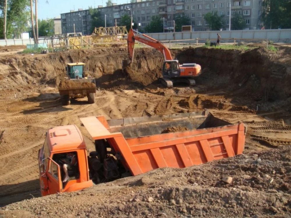 Рытье и разработка котлованов. Услуги спецтехники стоимость услуг и где заказать - Ульяновск