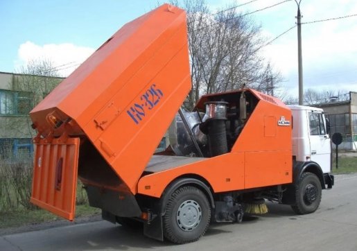 Вакуумная подметально-уборочная машина Услуги подметальной машины КО-326 для уборки улиц взять в аренду, заказать, цены, услуги - Ульяновск